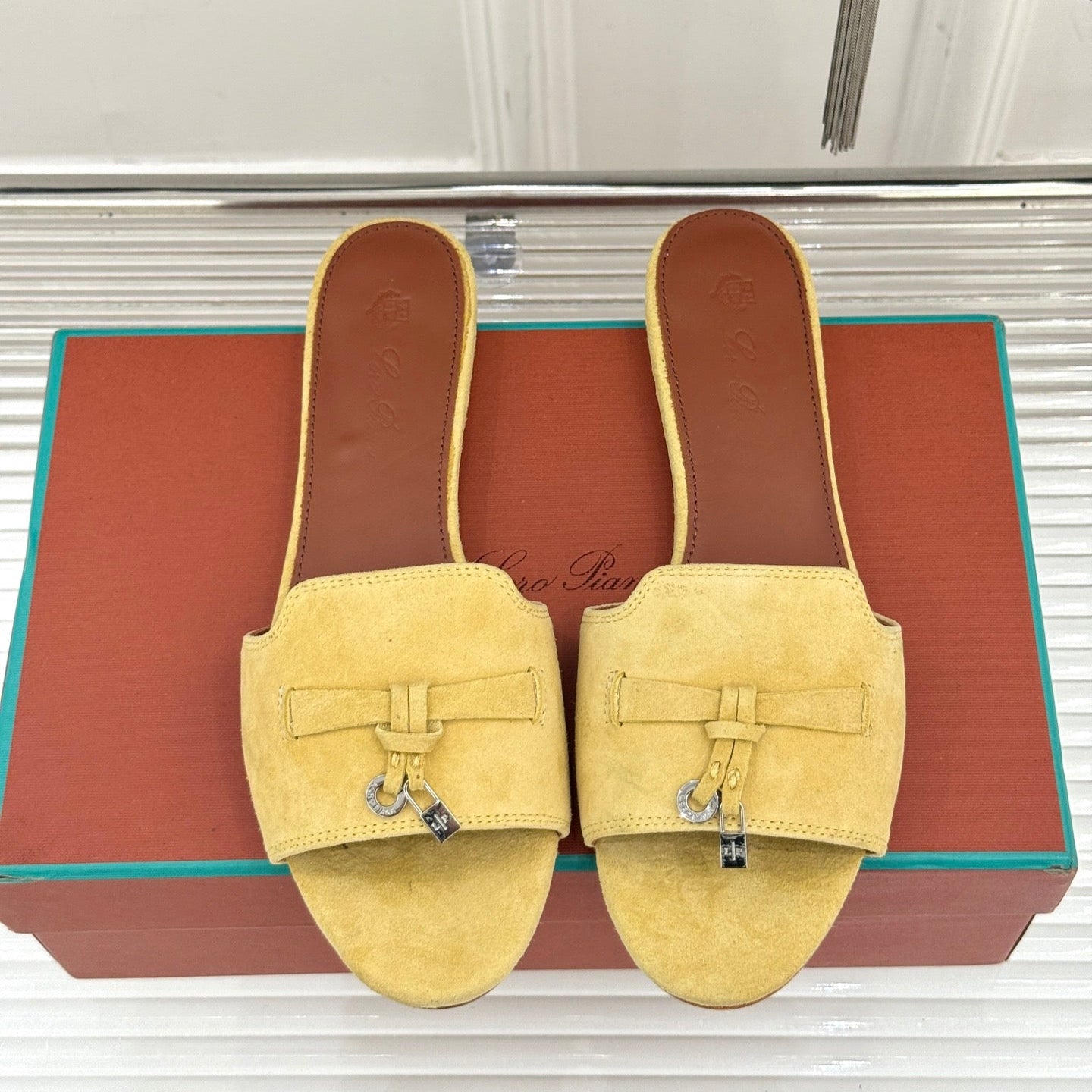 FLAT SANDALS IN YELLOW SUEDE AND LAMBSKIN - 35