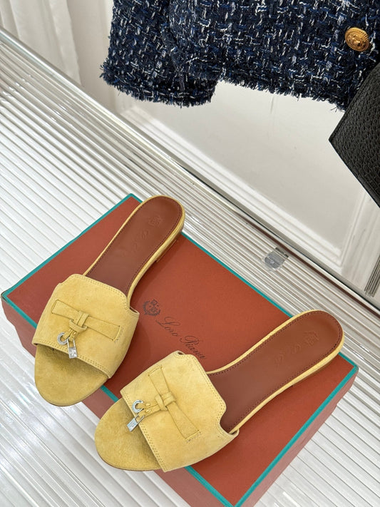 FLAT SANDALS IN YELLOW SUEDE AND LAMBSKIN - 35