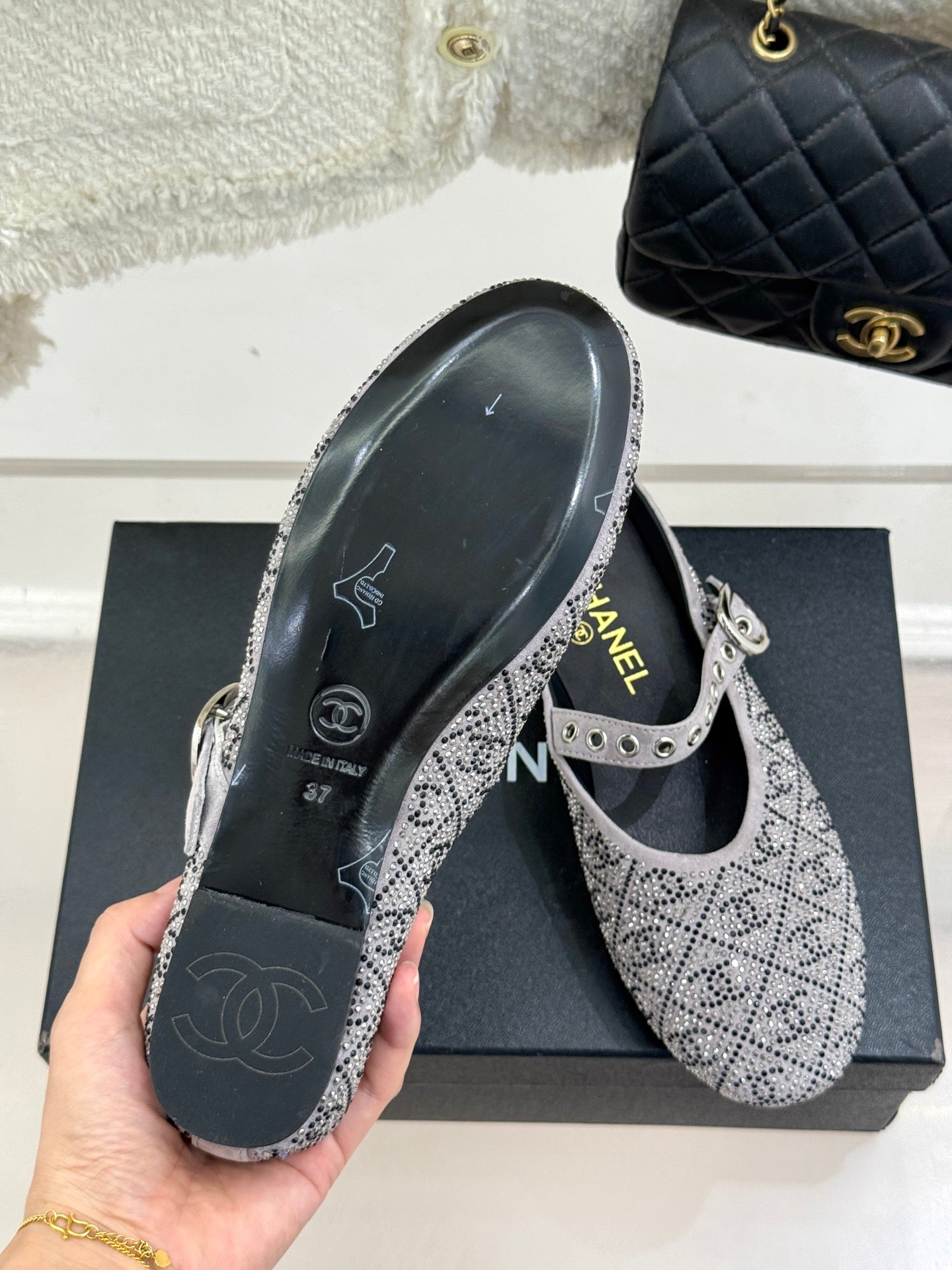 CC FLAT MULES 25SS IN GREY EMBELLISHED WITH RHINESTONES - 35