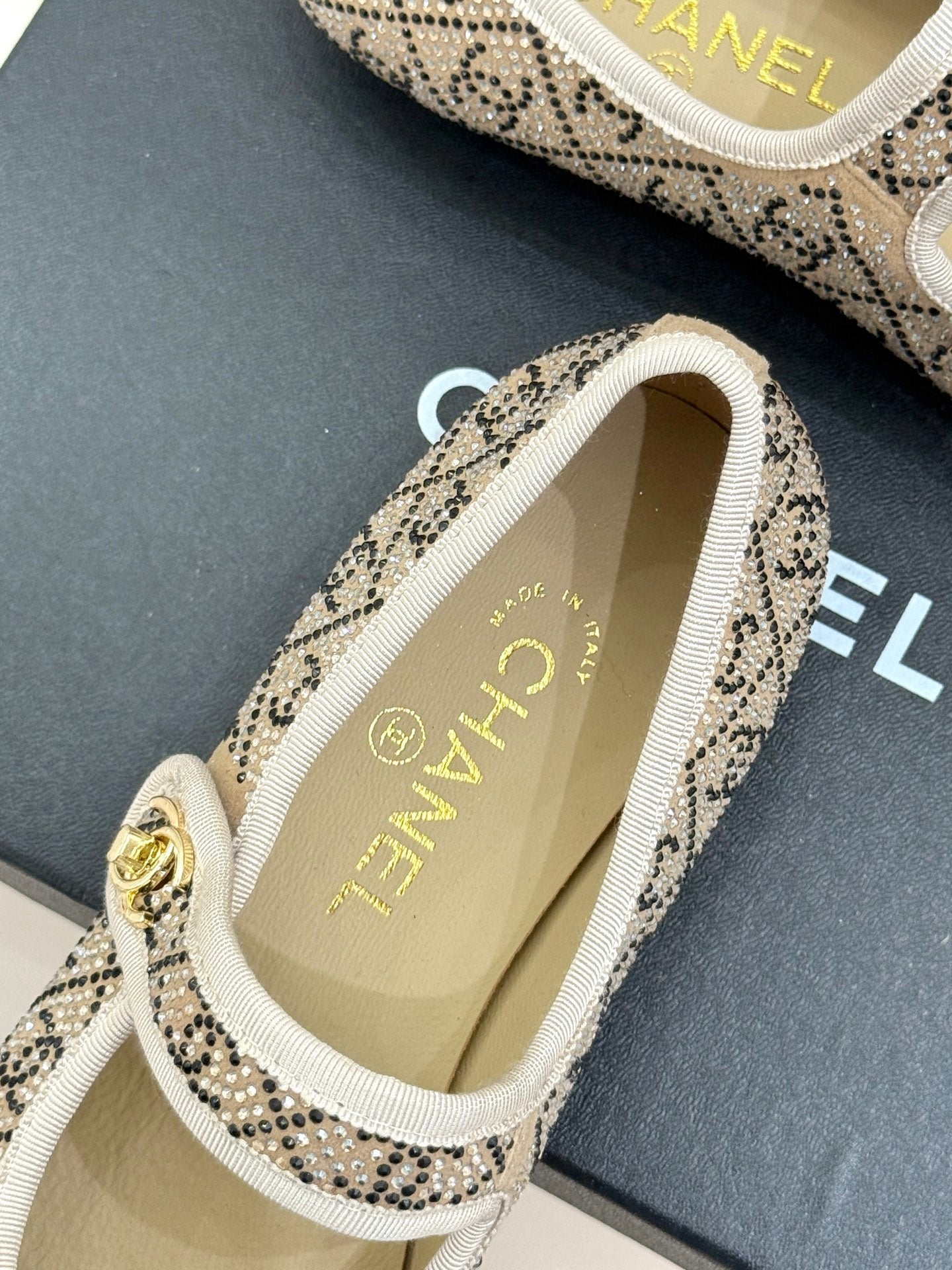 CC FLAT MARY JANE 25SS IN BEIGE EMBELLISHED WITH RHINESTONES - 35