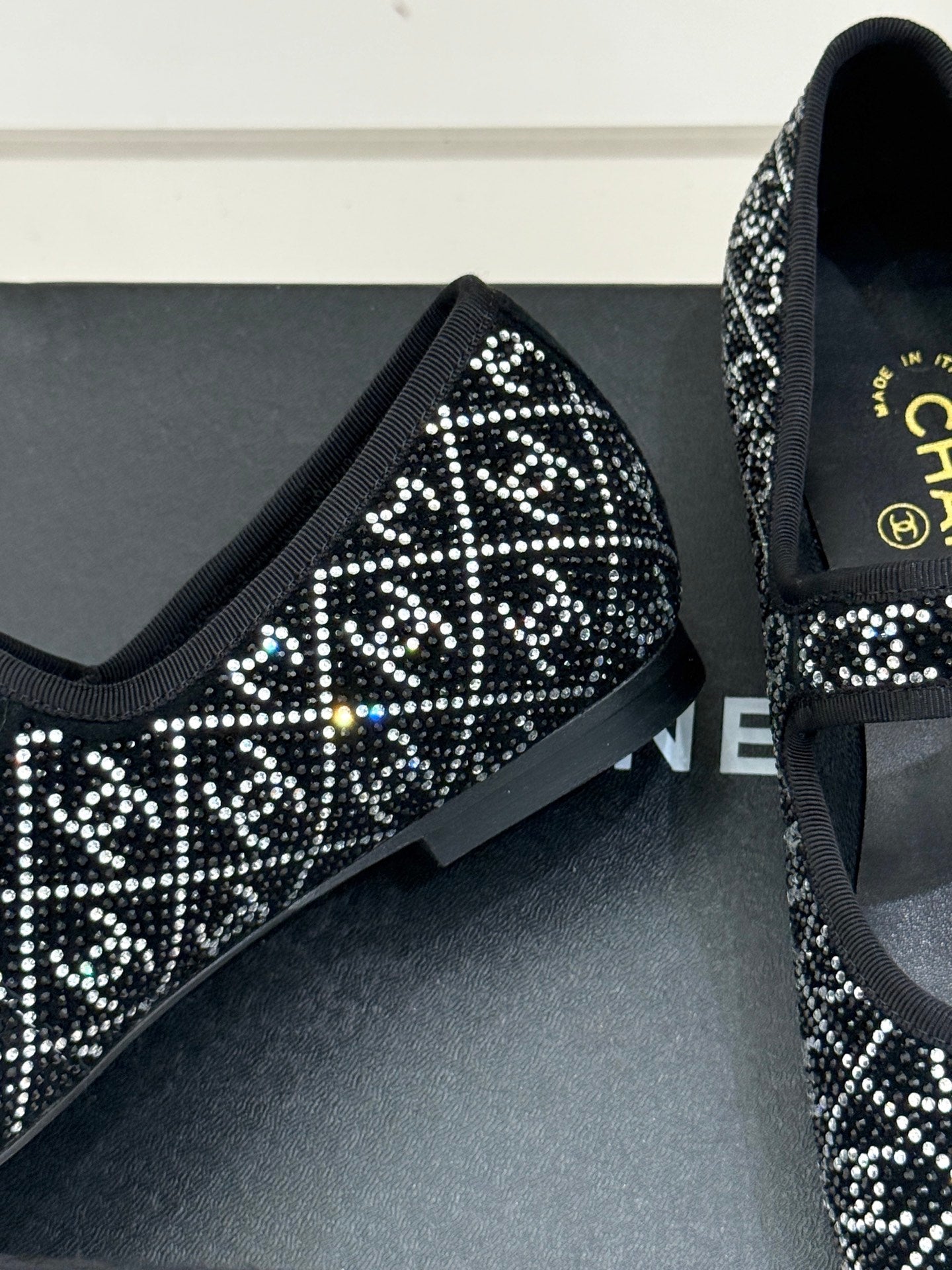 CC FLAT MARY JANE 25SS IN BLACK EMBELLISHED WITH RHINESTONES - 35