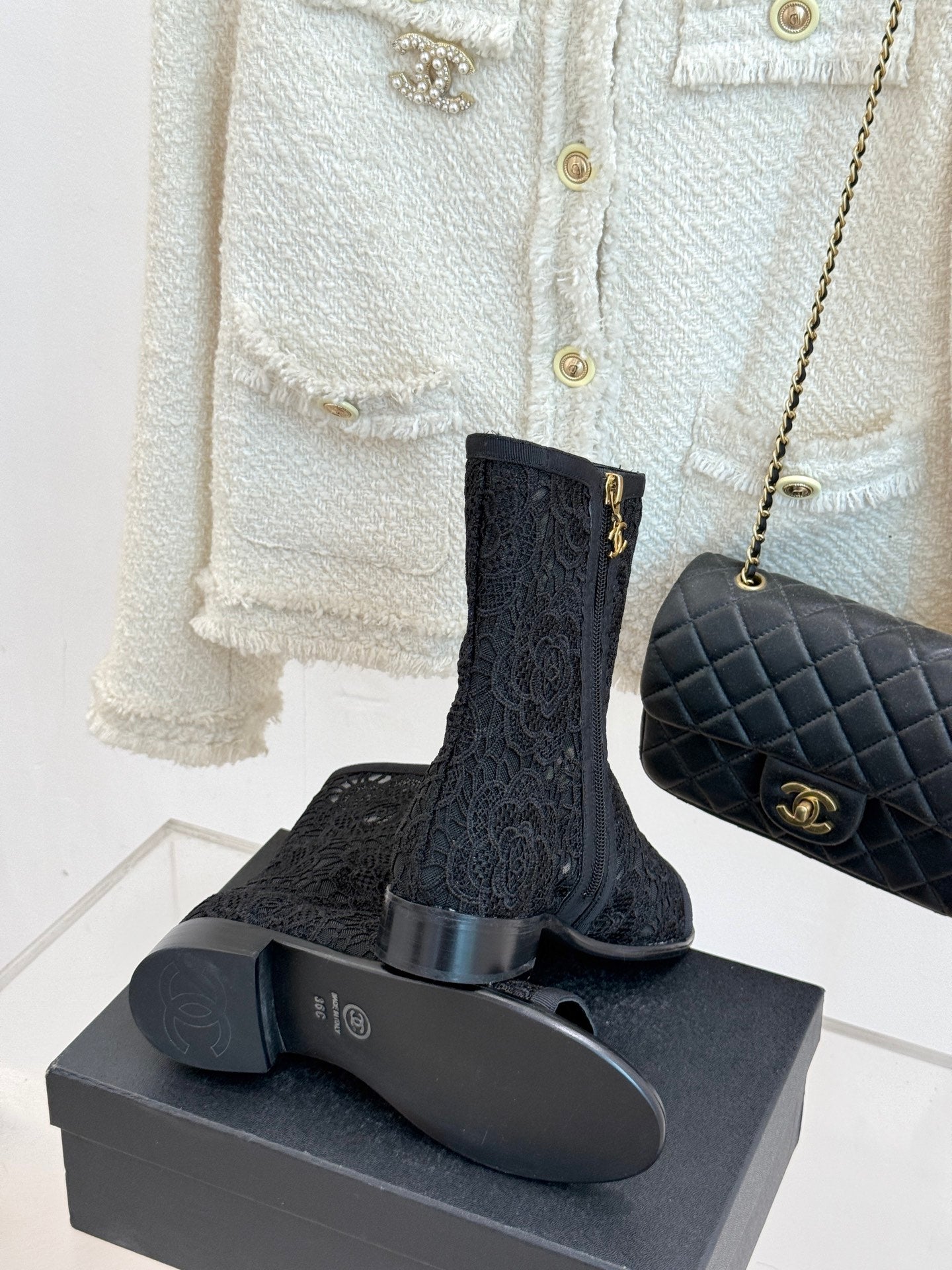 CC PEEP-TOE BOOTS 25SS IN BLACK EMBOSSED LACE FABRIC - 35