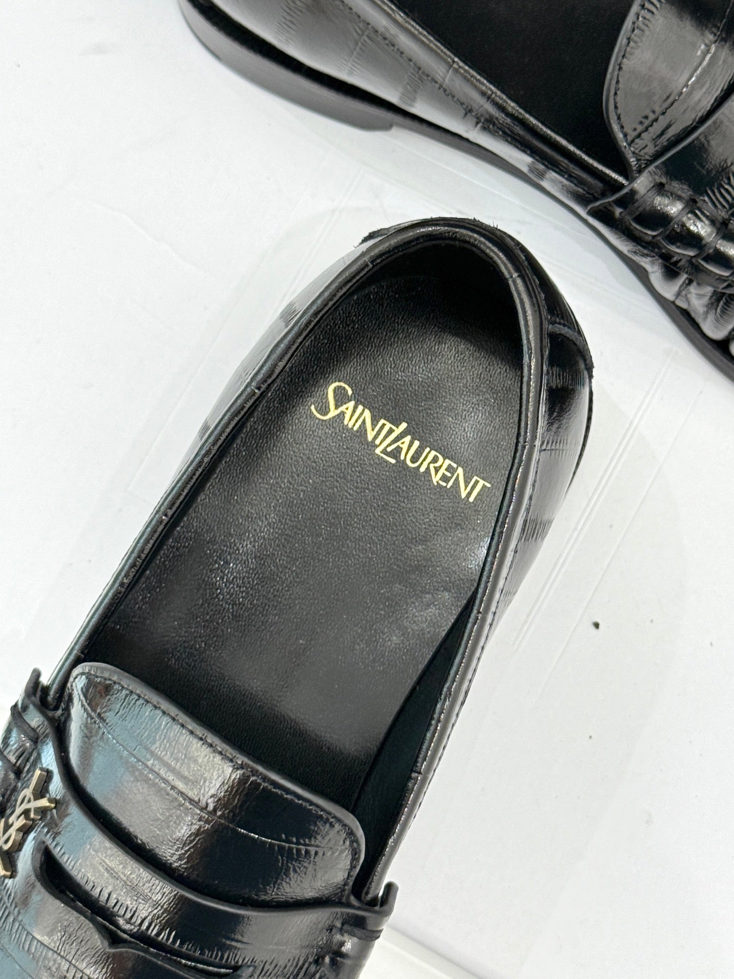 YSL 25S LOAFERS IN BLACK EMBOSSED LAMBSKIN - 35