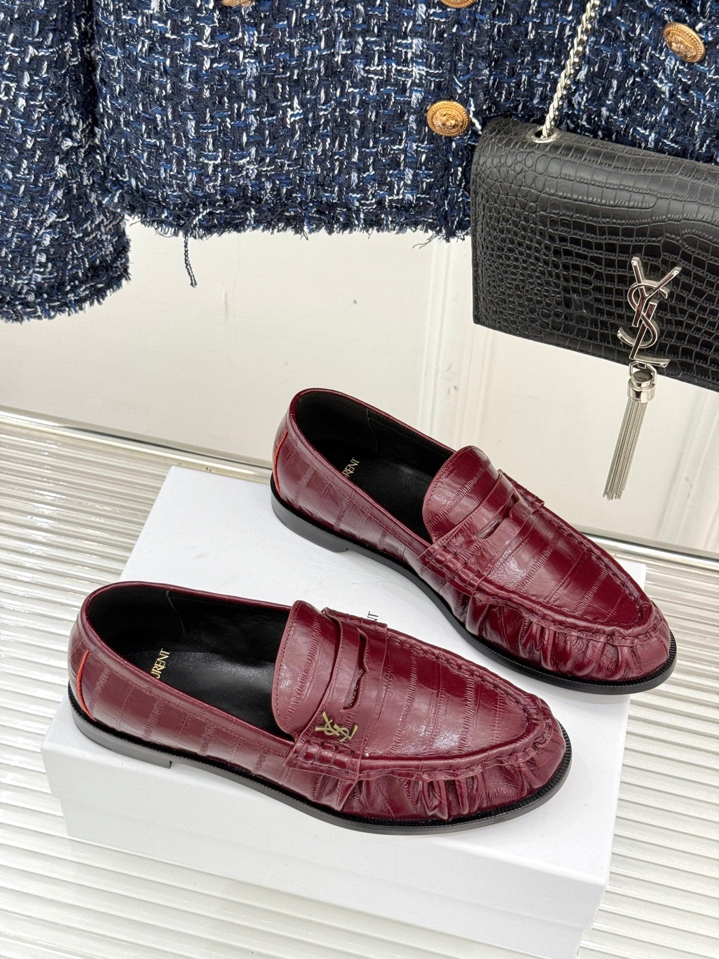 YSL 25S LOAFERS IN DARK RED EMBOSSED LAMBSKIN - 35