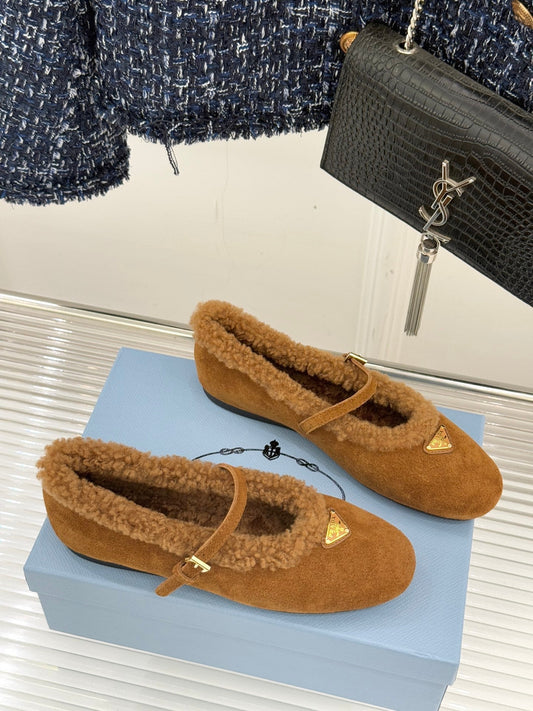 PRADA 25S MARY JANE FLATS IN BROWN SUEDE WITH GOLD HARDWARE - 35