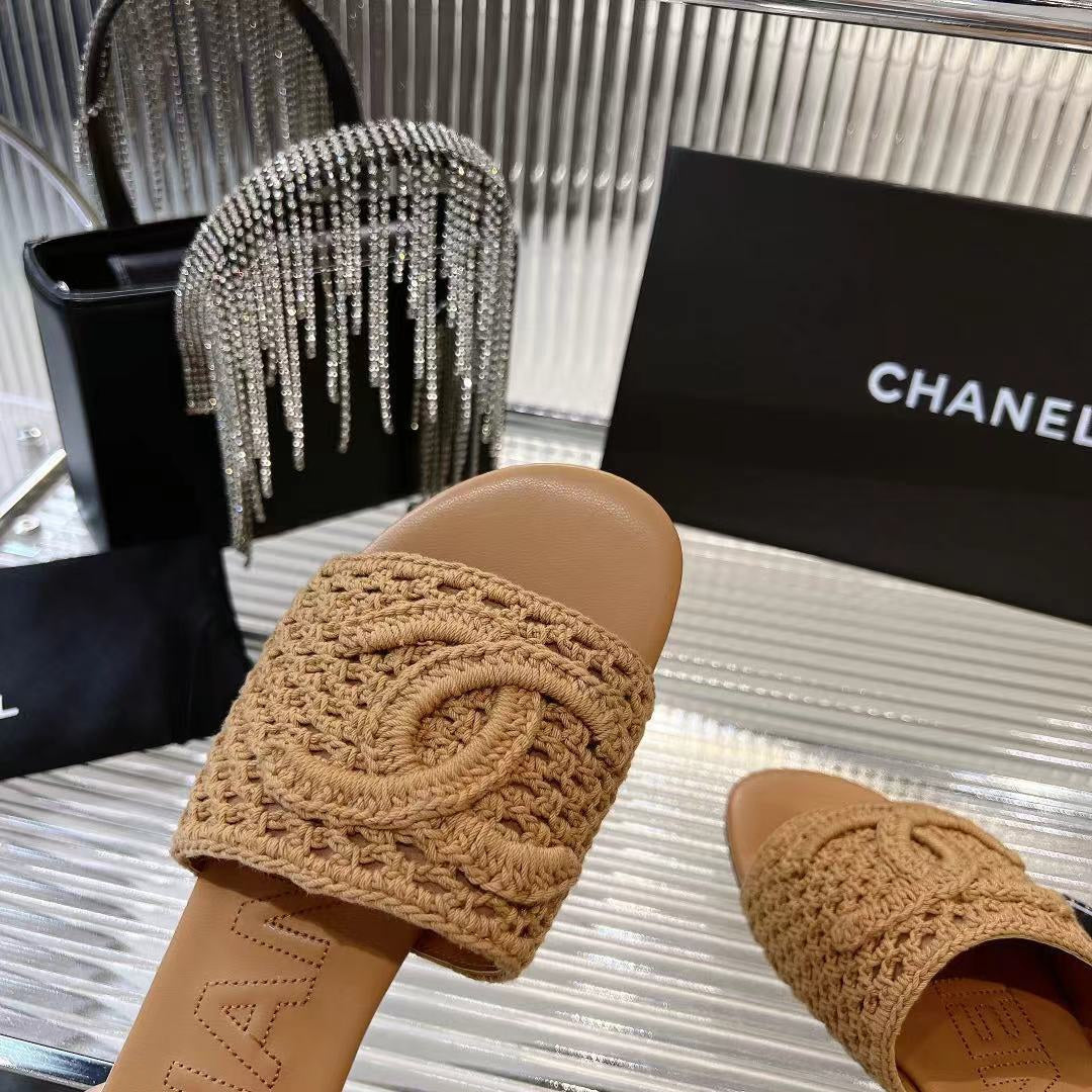 SLIPPERS CARAMEL BROWN SHEEPSKIN - 35