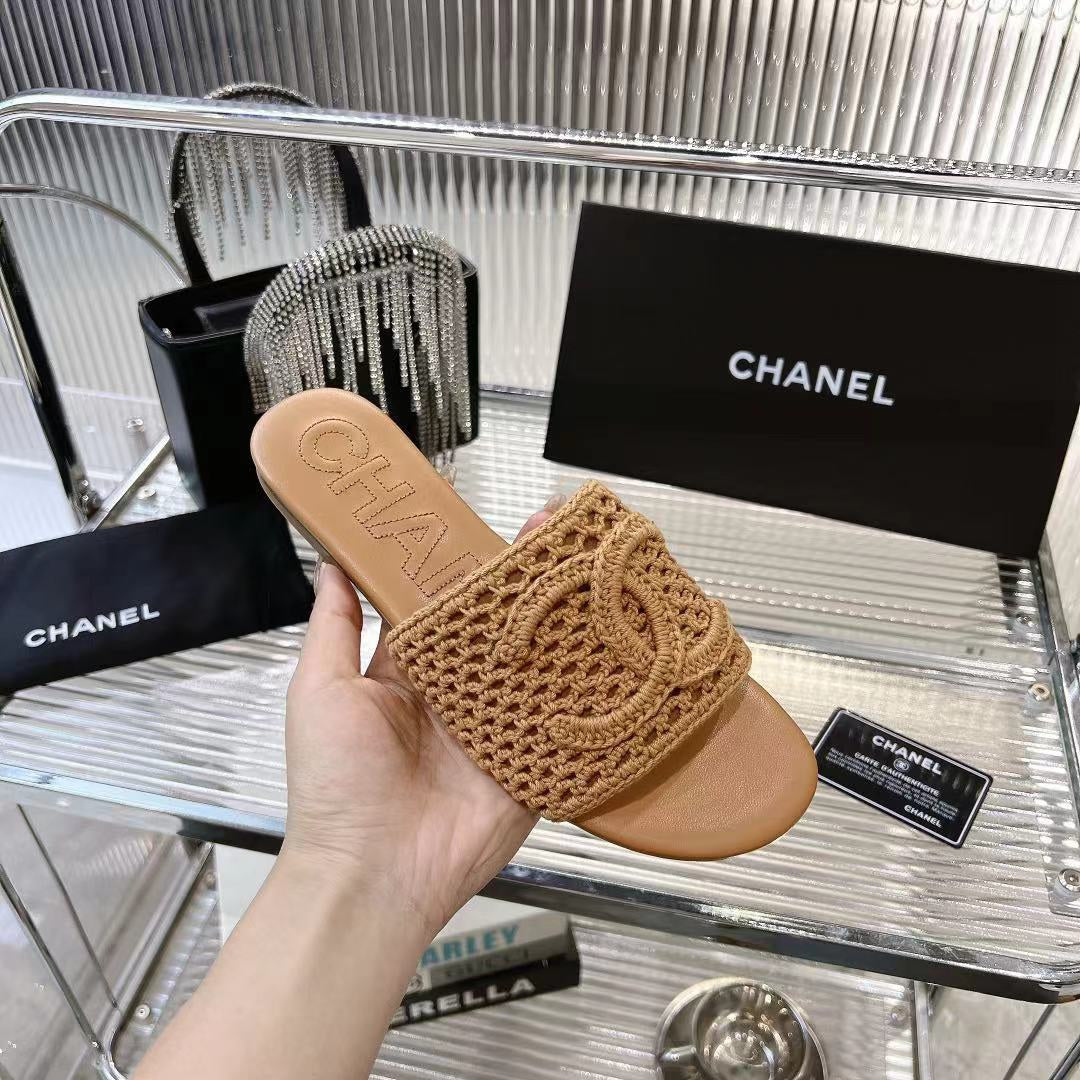 SLIPPERS CARAMEL BROWN SHEEPSKIN - 35