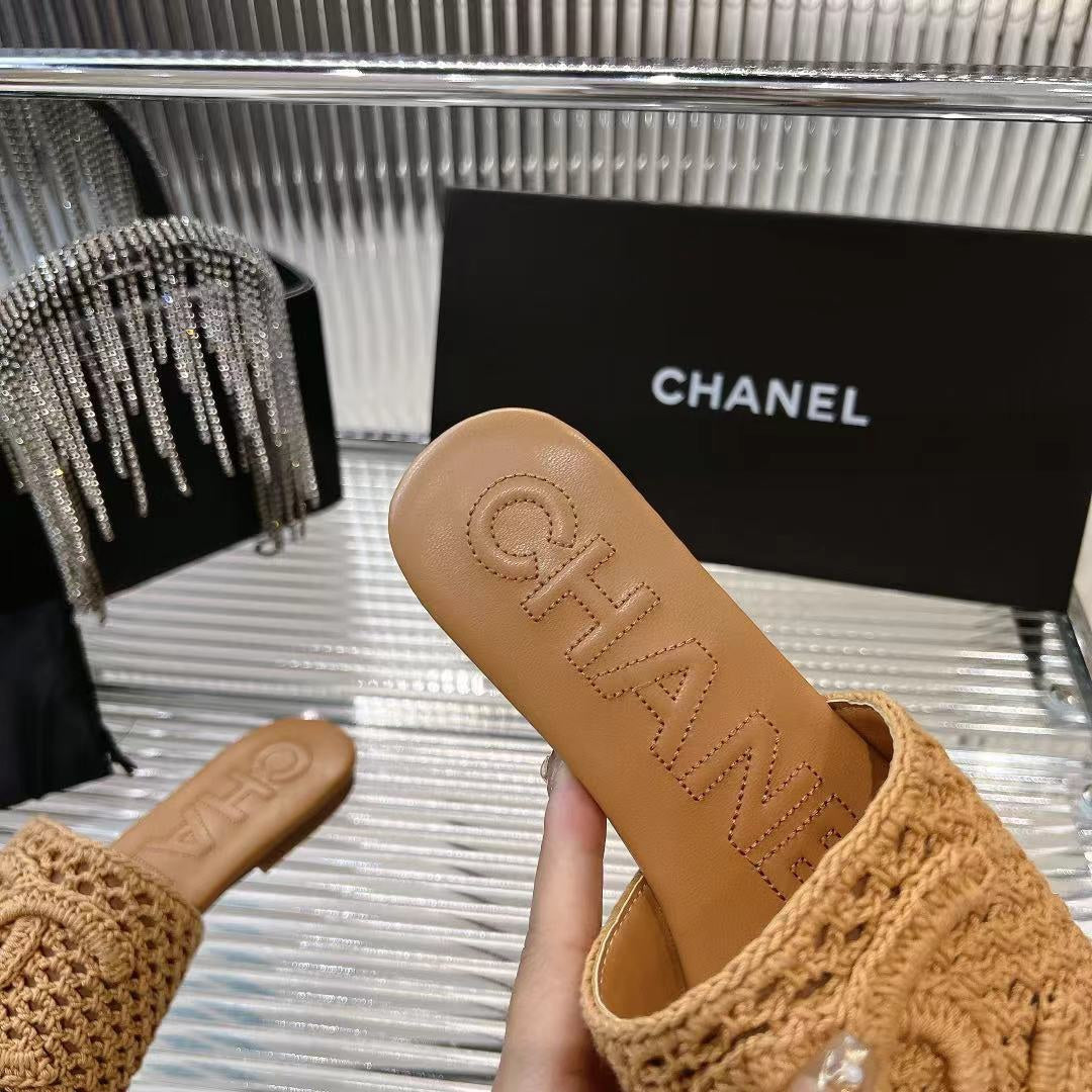 SLIPPERS CARAMEL BROWN SHEEPSKIN - 35