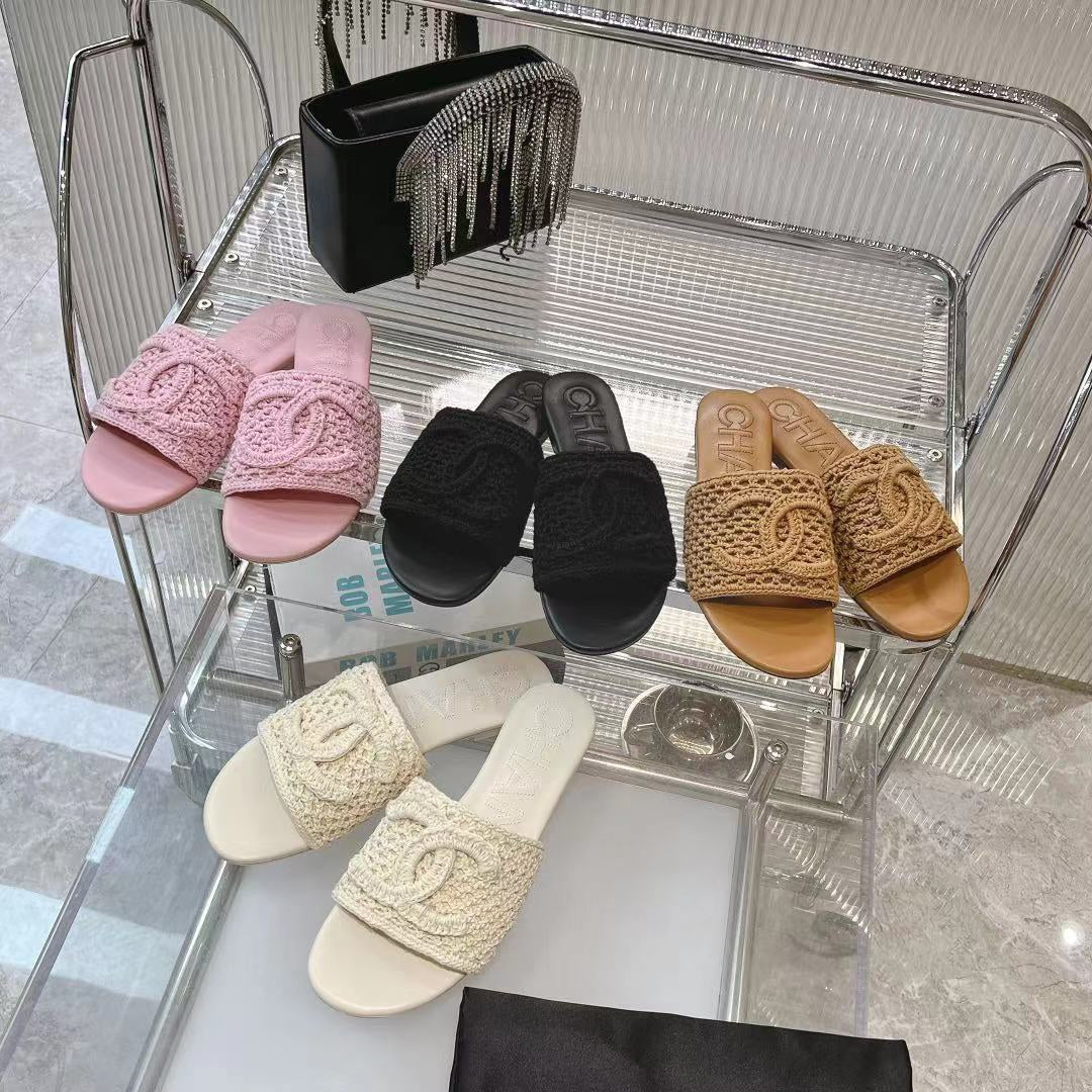 SLIPPERS WHITE SHEEPSKIN - 35