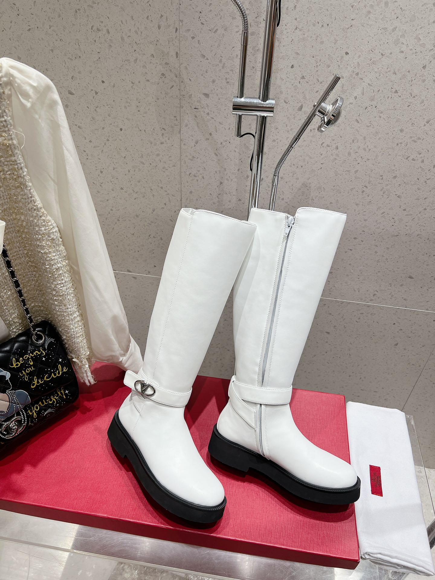 VALENTINO 25S KNEE-HIGH BOOTS IN WHITE CALFSKIN STYLE 9 - 35