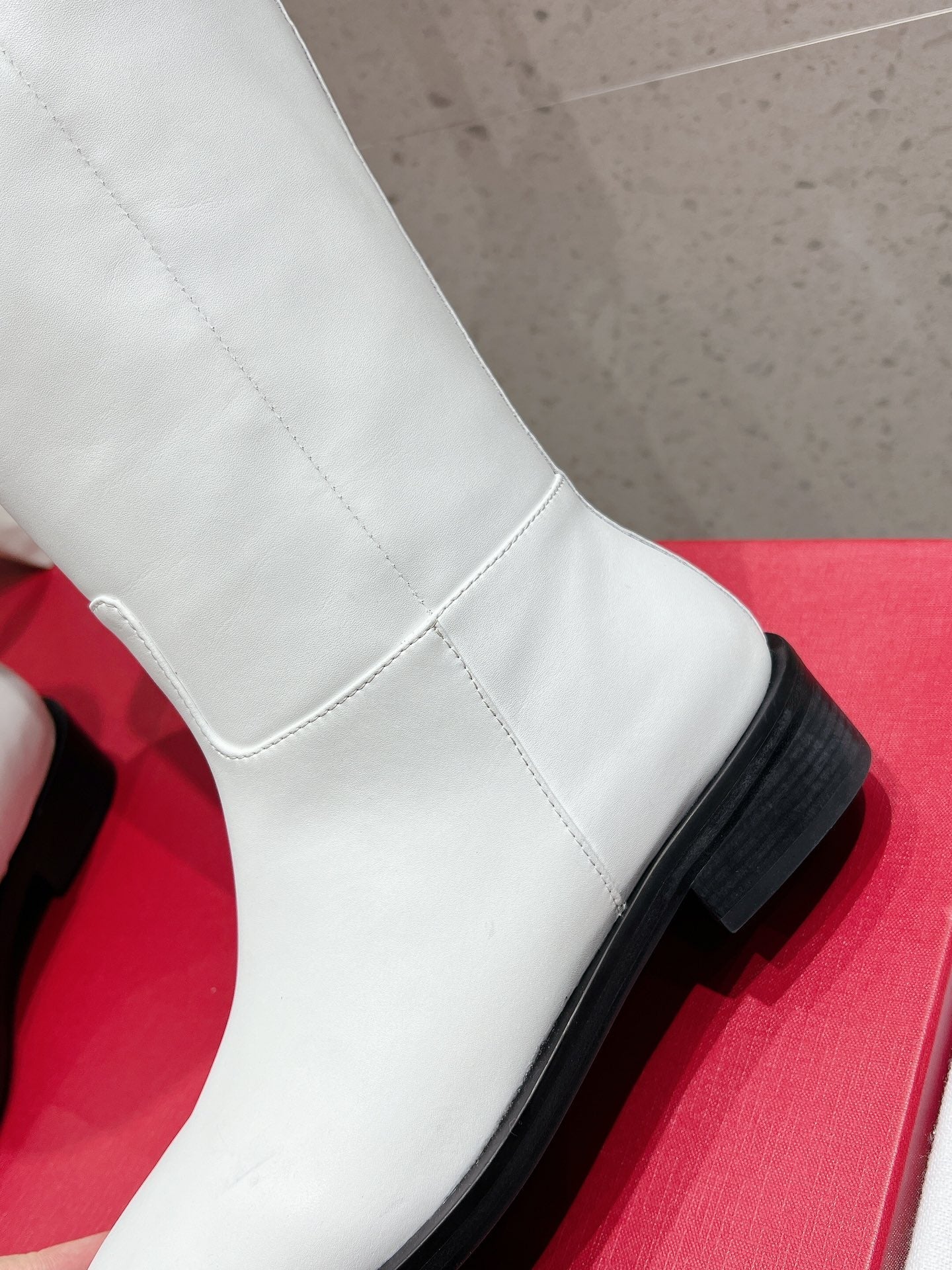 VALENTINO 25S KNEE-HIGH BOOTS IN WHITE CALFSKIN STYLE 6 - 35