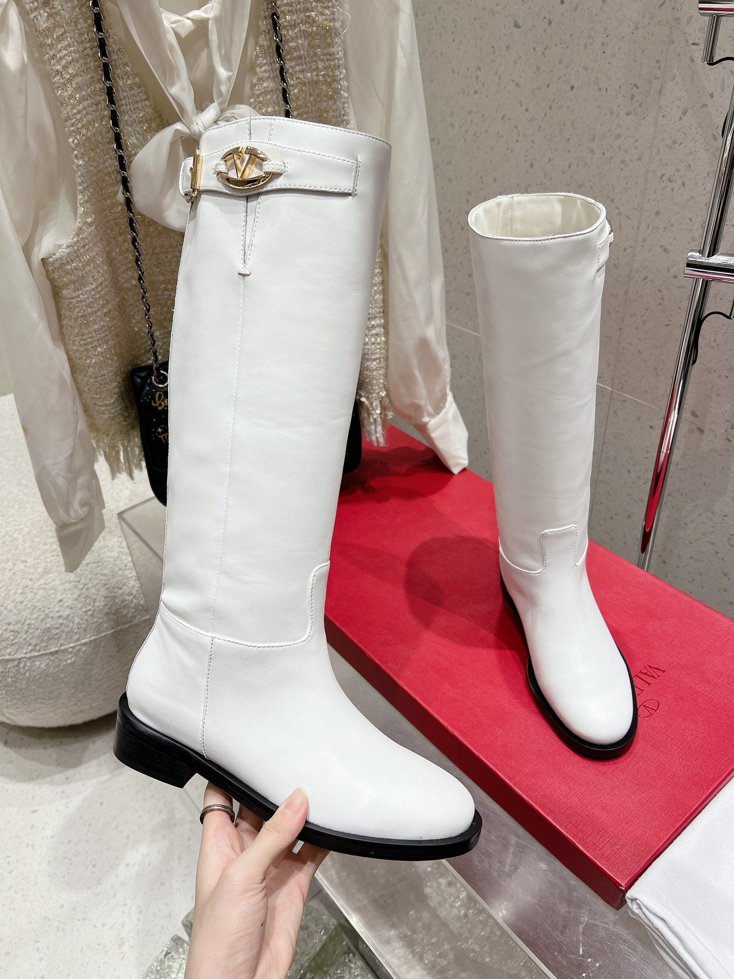 VALENTINO 25S KNEE-HIGH BOOTS IN WHITE CALFSKIN STYLE 6 - 35