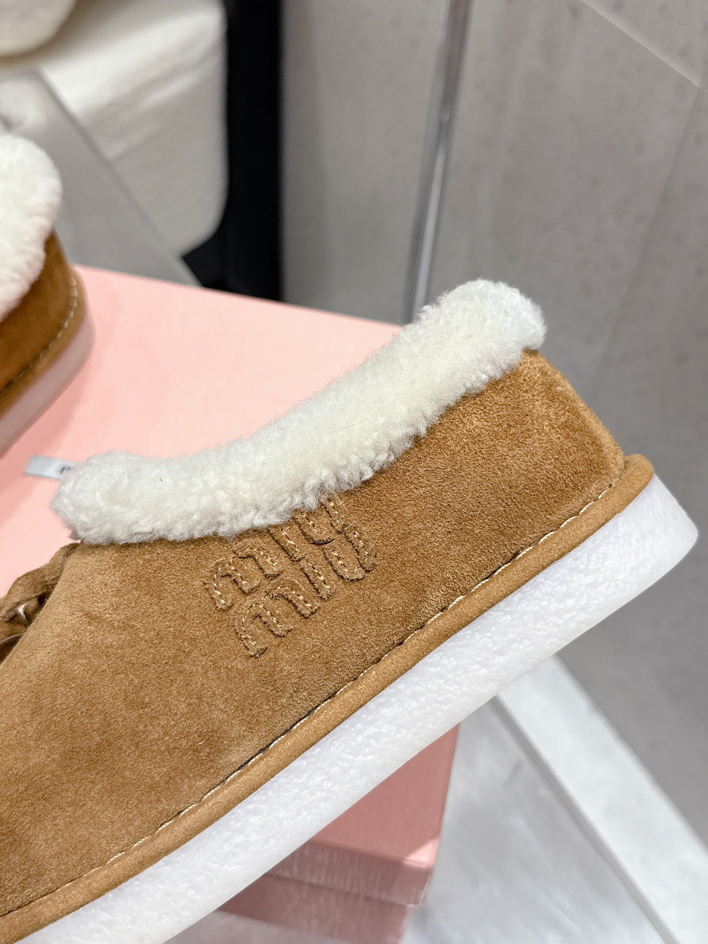 MM SHEARLING SHOES IN BROWN AND WHITE SUEDE - 35