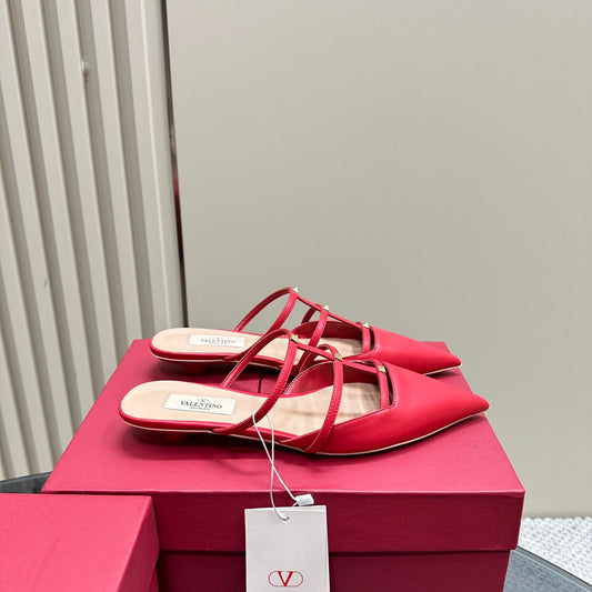 ROCKSTUD WISPY CHERRY RED CALFSKIN MULE 20MM - 35