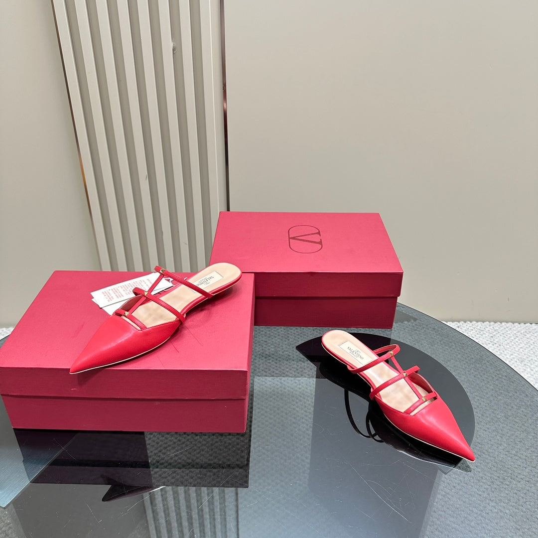 ROCKSTUD WISPY CHERRY RED CALFSKIN MULE 20MM - 35