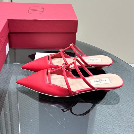 ROCKSTUD WISPY CHERRY RED CALFSKIN MULE 20MM - 35