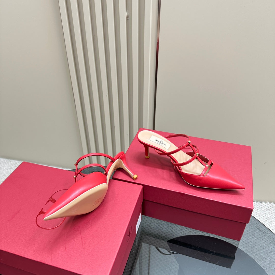 ROCKSTUD WISPY CHERRY RED CALFSKIN MULE 60MM - 34