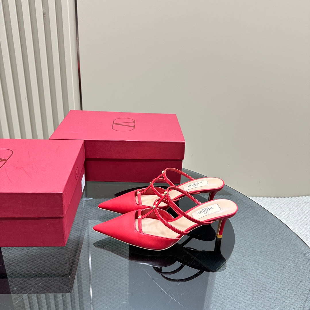 ROCKSTUD WISPY CHERRY RED CALFSKIN MULE 60MM - 34