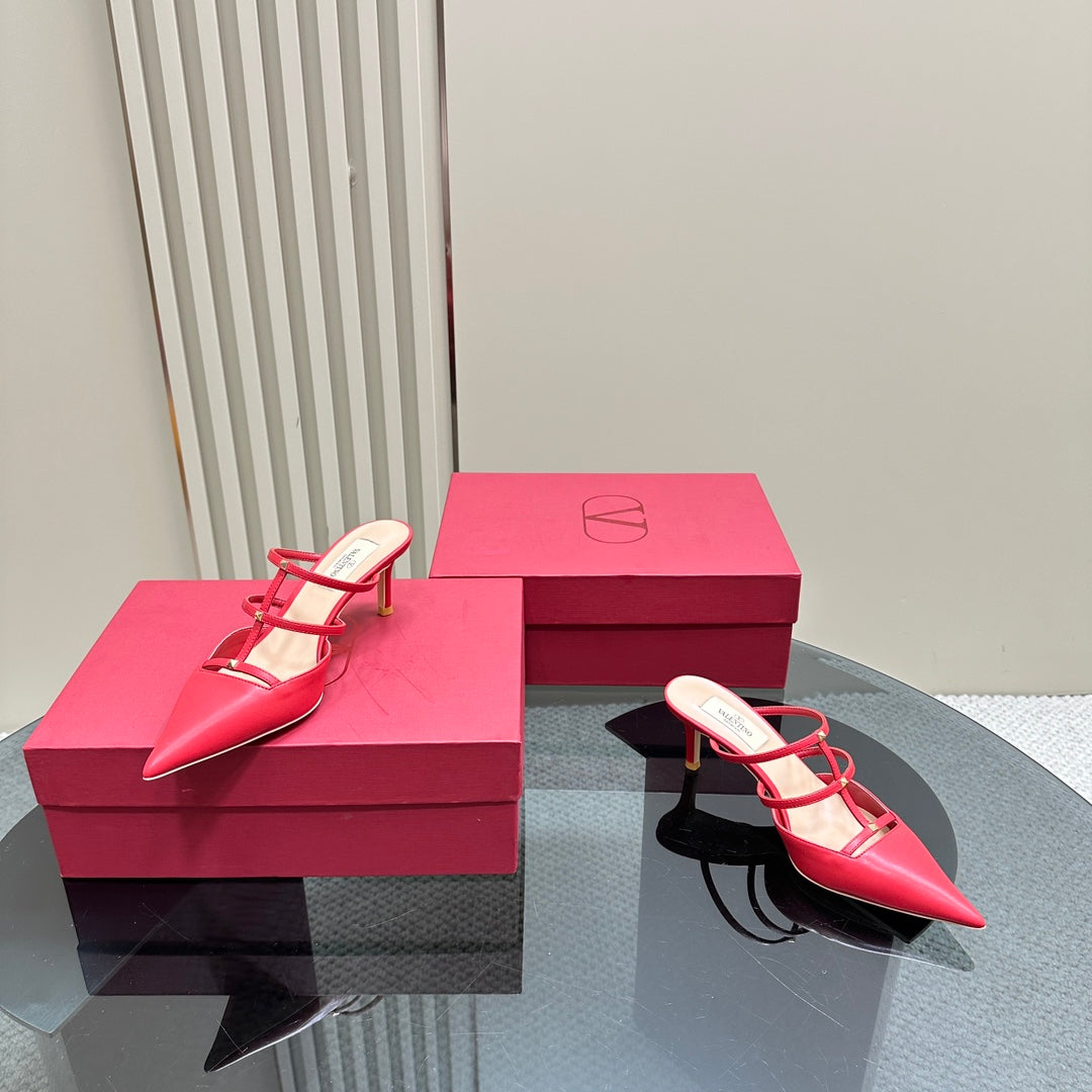 ROCKSTUD WISPY CHERRY RED CALFSKIN MULE 60MM - 34