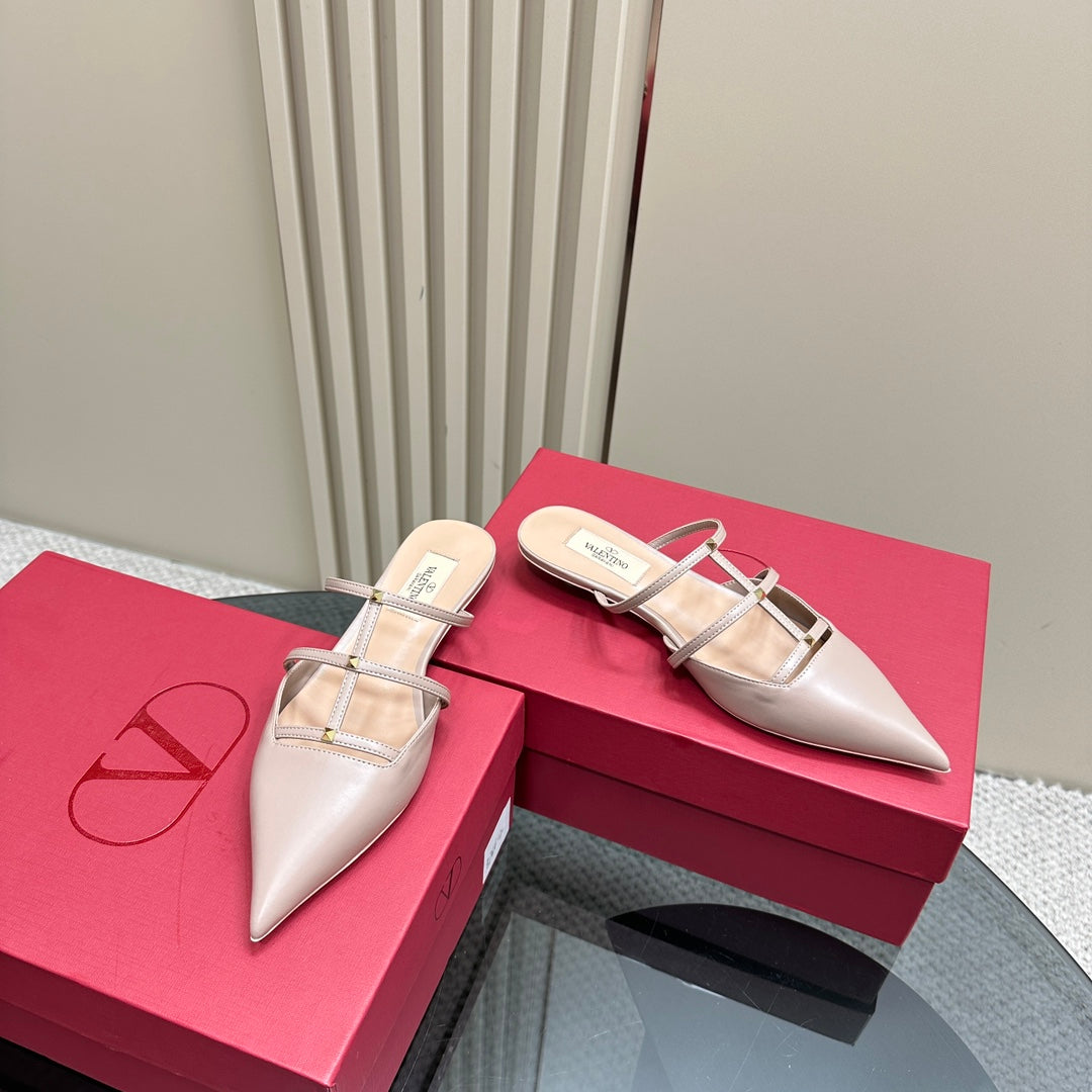 ROCKSTUD WISPY SOFT PINK CALFSKIN MULE 20MM - 35