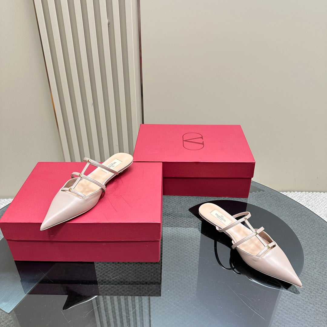 ROCKSTUD WISPY SOFT PINK CALFSKIN MULE 20MM - 35
