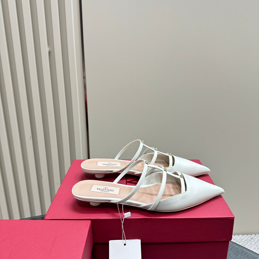 ROCKSTUD WISPY WHITE CALFSKIN MULE 20MM - 35