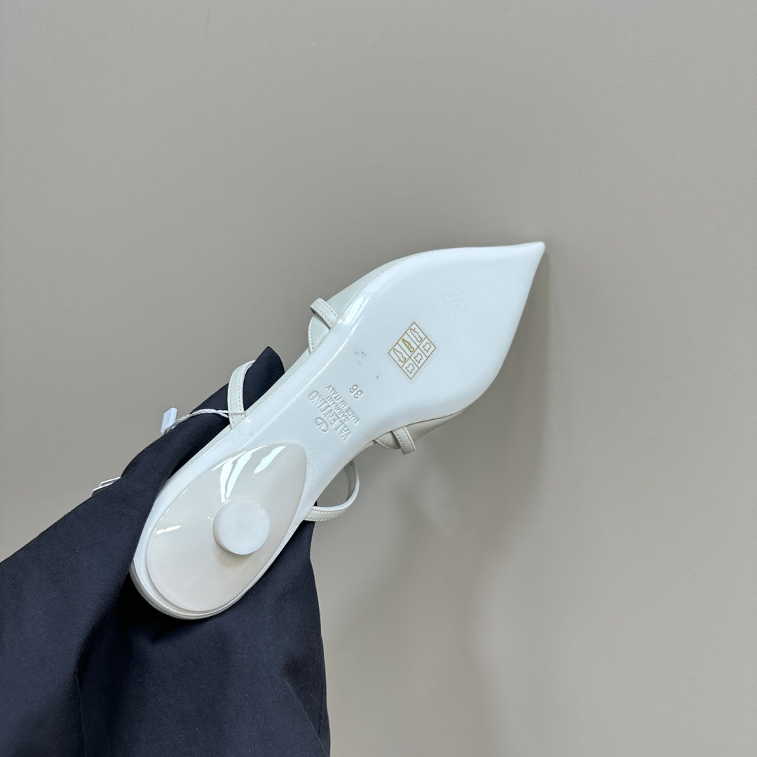 ROCKSTUD WISPY WHITE CALFSKIN MULE 20MM - 35