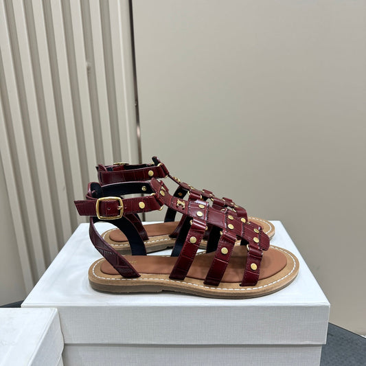 TRIUMPH FLAT SANDALS IN GARNET RED CALFSKIN - 35
