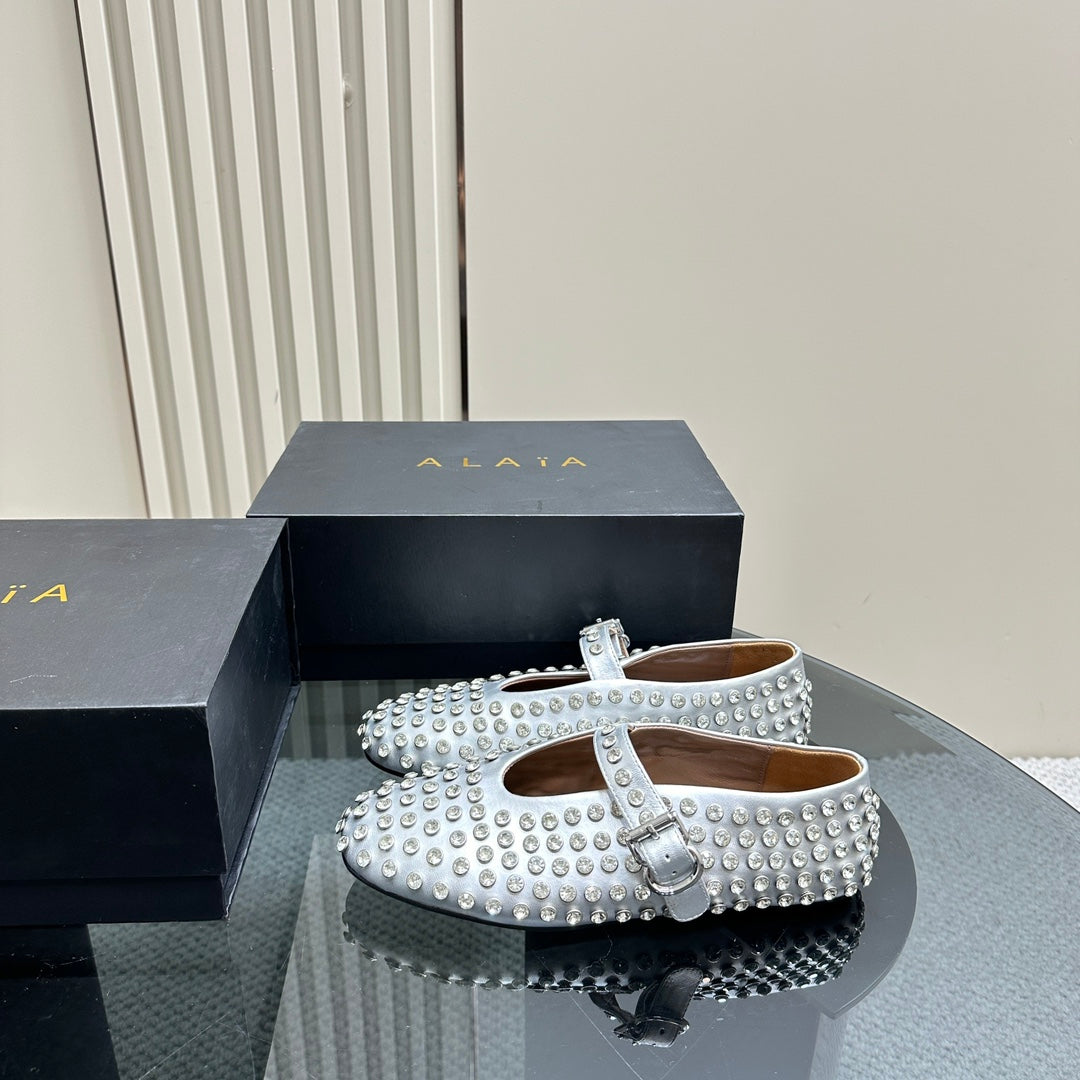 ALAIA CRYSTAL EMBELLISHED BALLET FLATS IN SILVER CALFSKIN - 34
