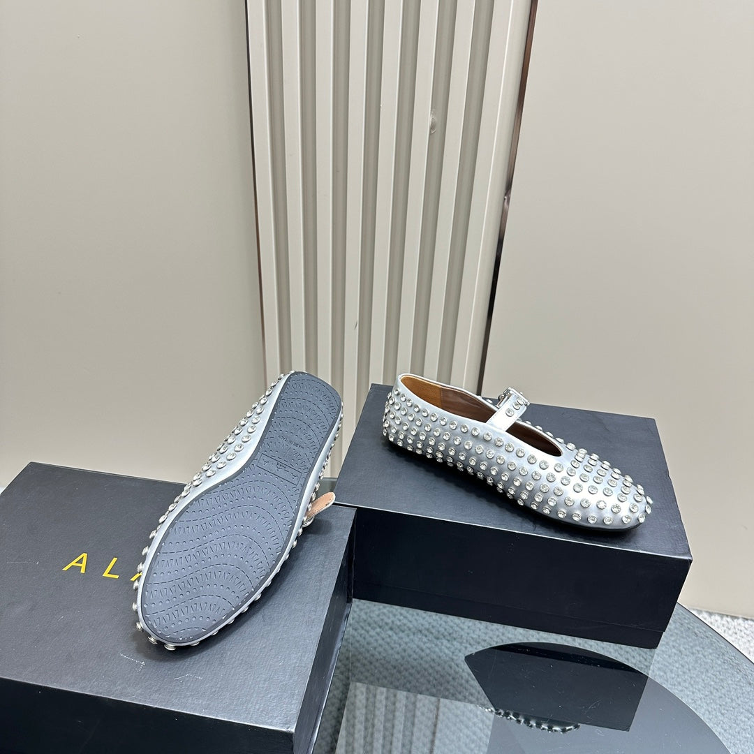 ALAIA CRYSTAL EMBELLISHED BALLET FLATS IN SILVER CALFSKIN - 34