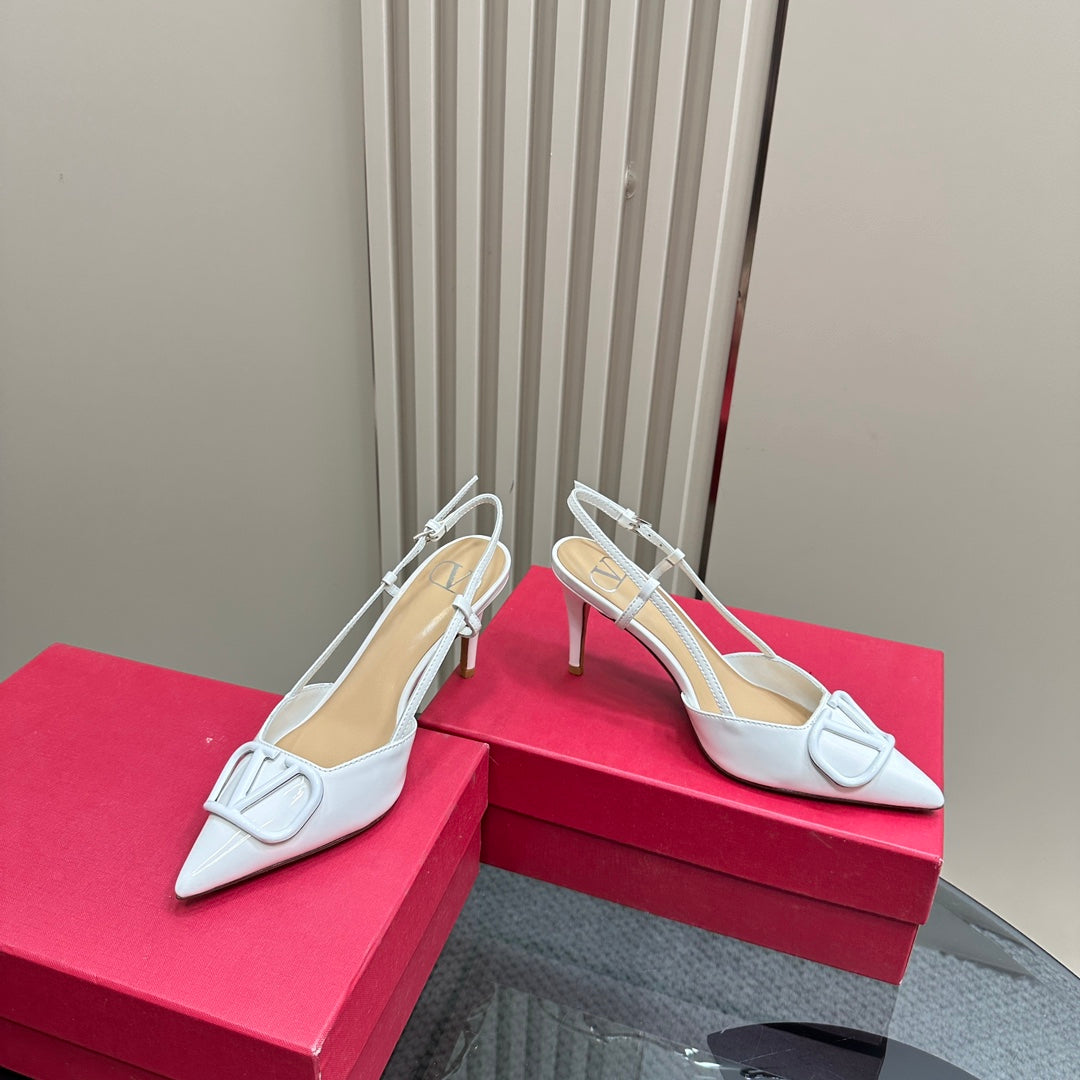 VLOGO SIGNATURUE WHITE PATENT LEATHER SLINGBACK PUMP 80MM - 35