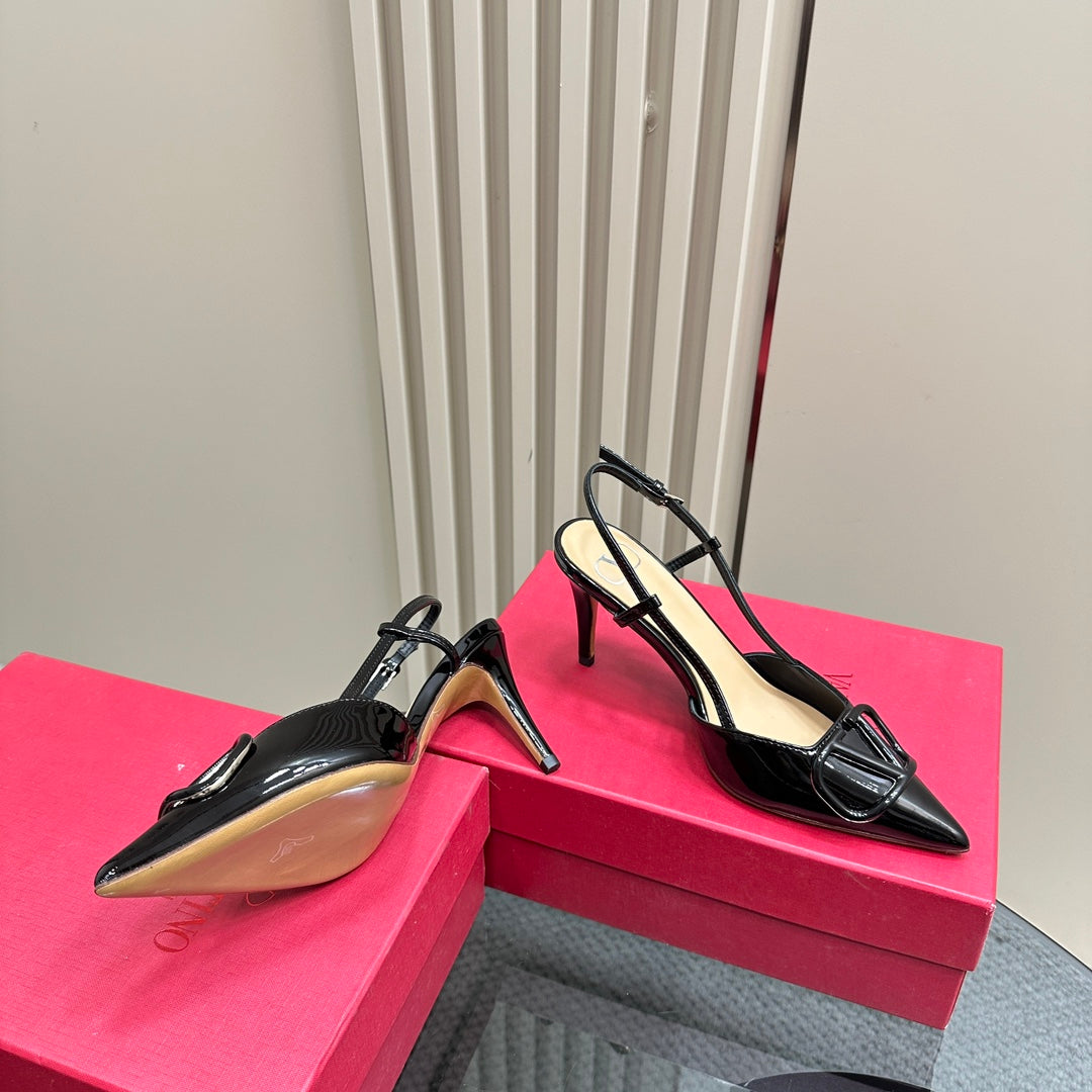 VLOGO SIGNATURUE BLACK PATENT LEATHER SLINGBACK PUMP 80MM - 35
