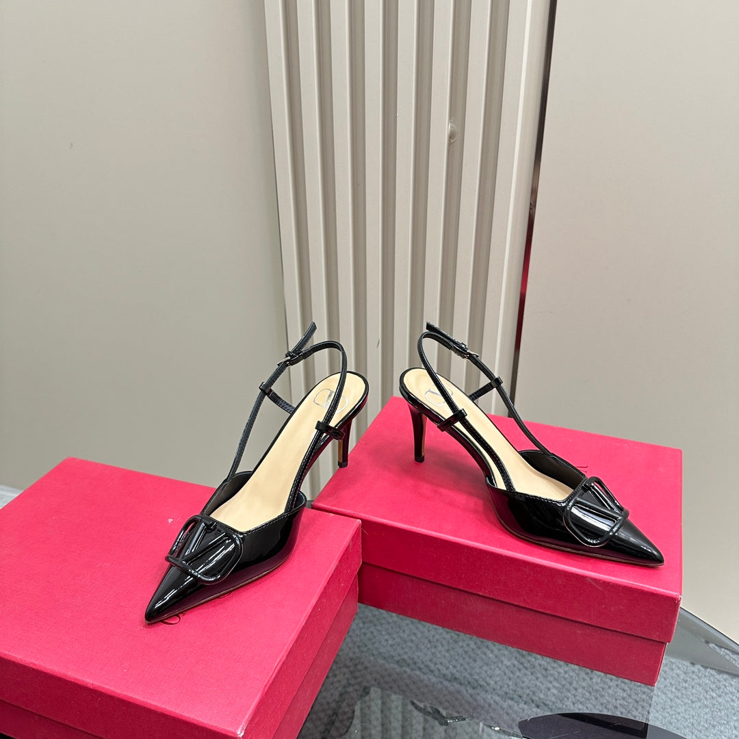 VLOGO SIGNATURUE BLACK PATENT LEATHER SLINGBACK PUMP 80MM - 35