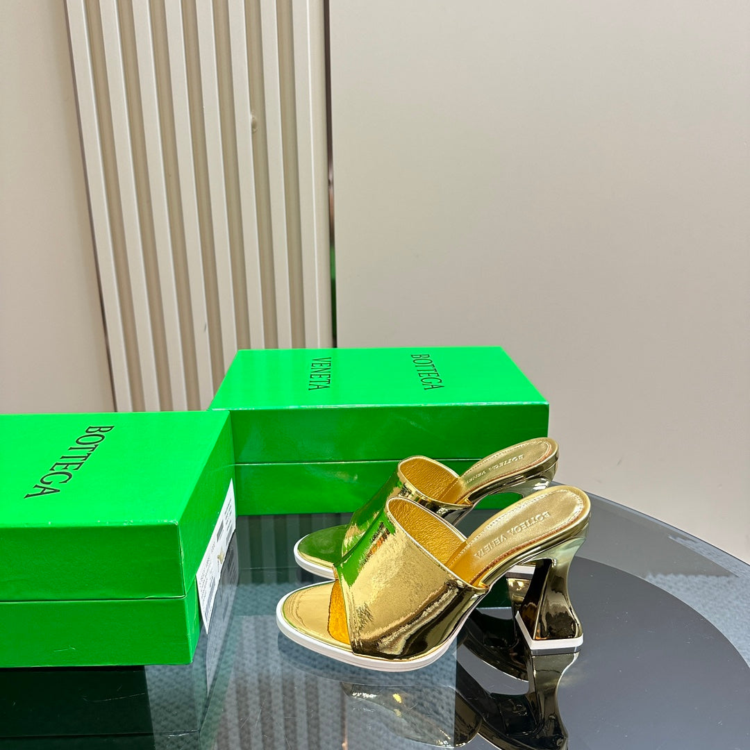 HIGH MULE 95 MM IN GOLD CALFSKIN - 34