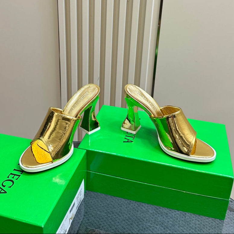 HIGH MULE 95 MM IN GOLD CALFSKIN - 34