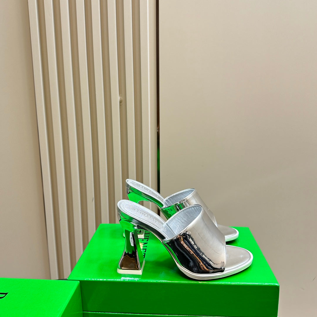 HIGH MULE 95 MM IN SILVER CALFSKIN - 34