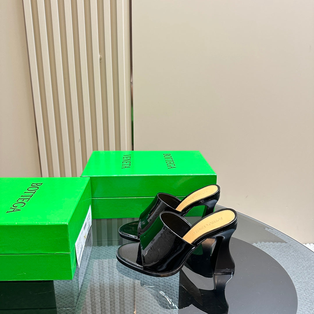HIGH MULE 95 MM IN BLACK CALFSKIN - 34