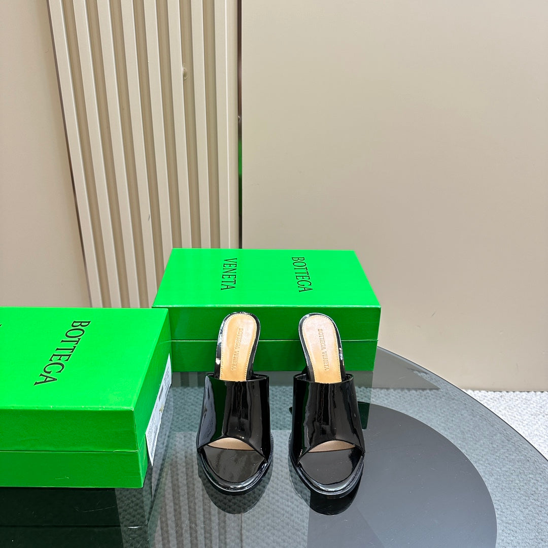 HIGH MULE 95 MM IN BLACK CALFSKIN - 34