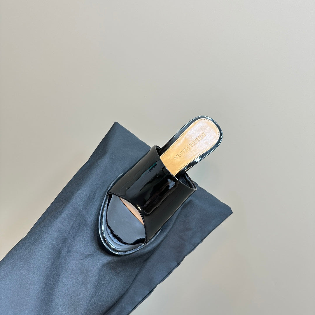 HIGH MULE 95 MM IN BLACK CALFSKIN - 34