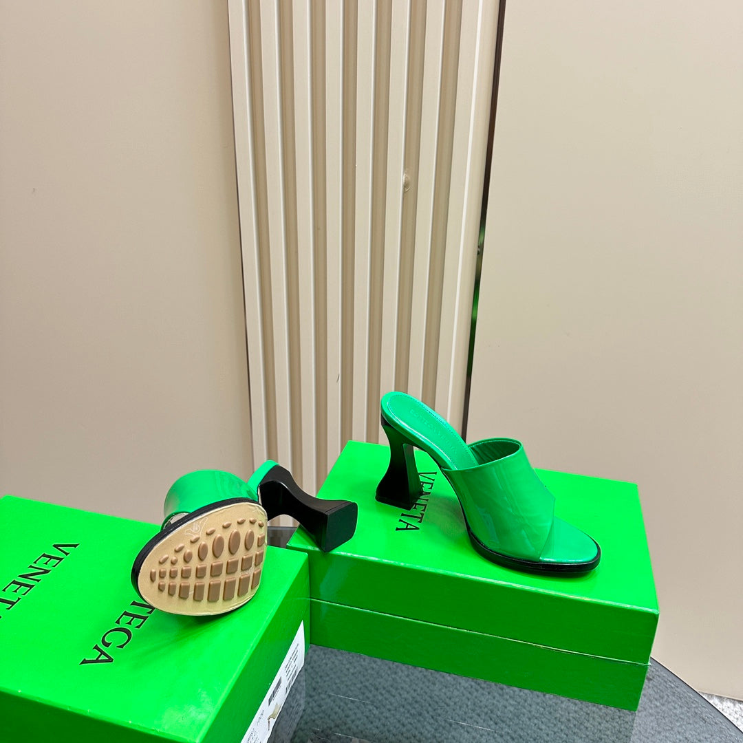 HIGH MULE 95 MM IN EMERALD GREEN CALFSKIN - 34
