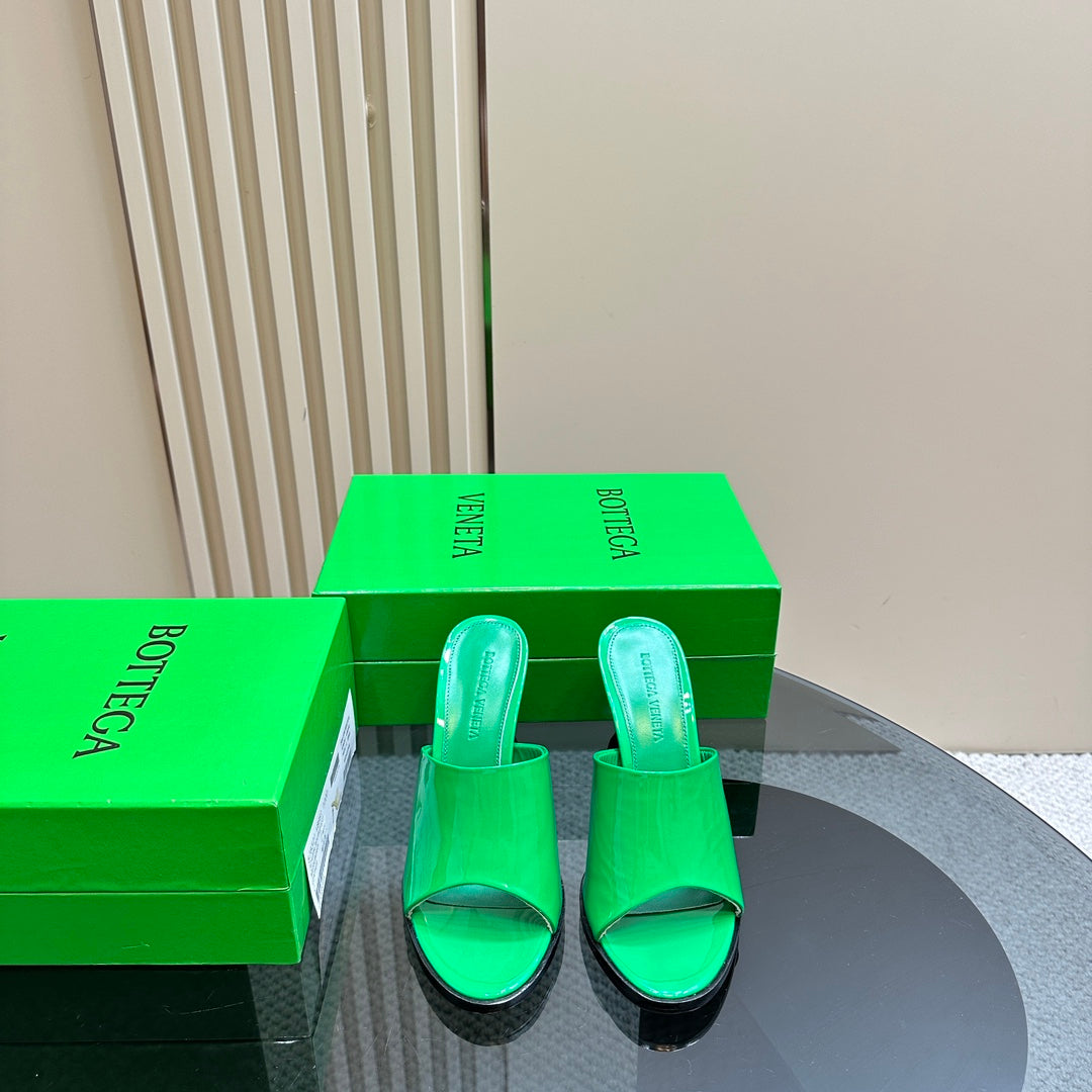 HIGH MULE 95 MM IN EMERALD GREEN CALFSKIN - 34