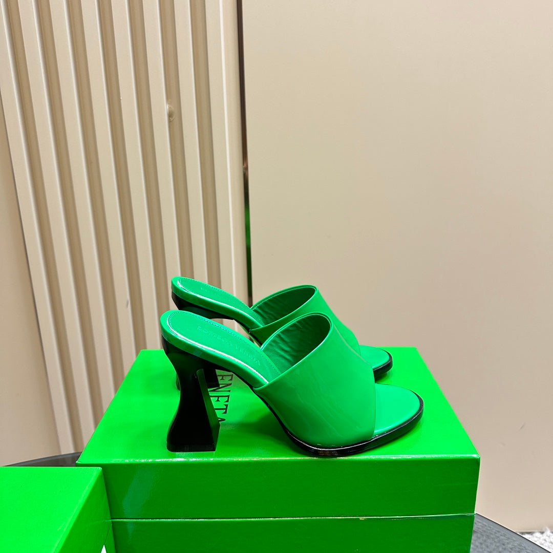 HIGH MULE 95 MM IN EMERALD GREEN CALFSKIN - 34