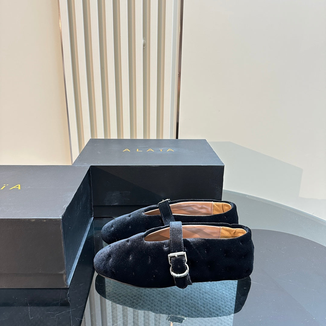 ALAIA BALLET FLATS IN BLACK VELVET - 35