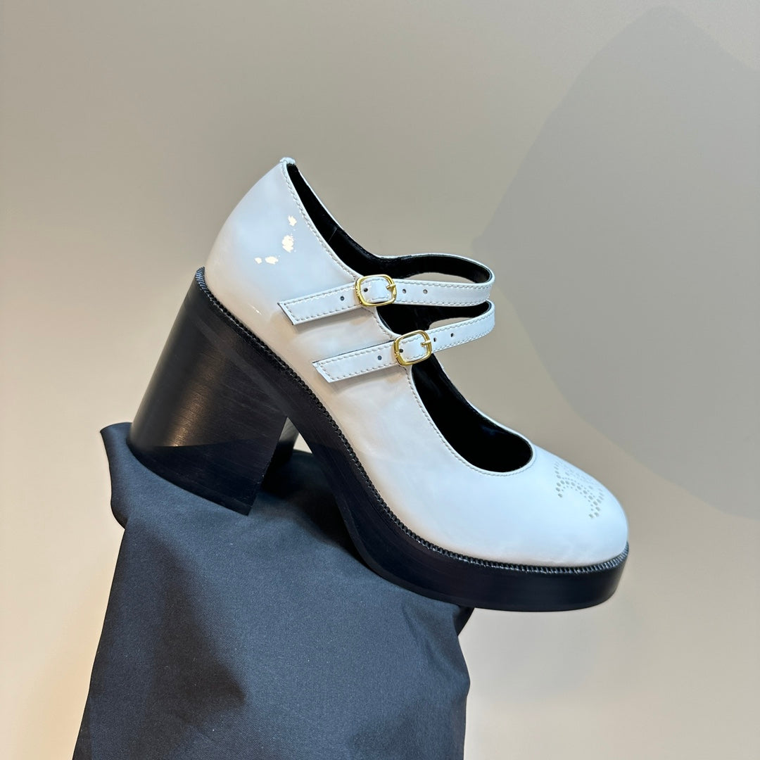 TESS BABIES IN WHITE PATENT CALFSKIN - 35