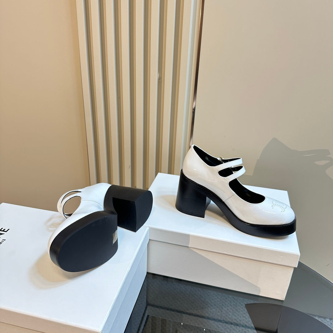 TESS BABIES IN WHITE PATENT CALFSKIN - 35