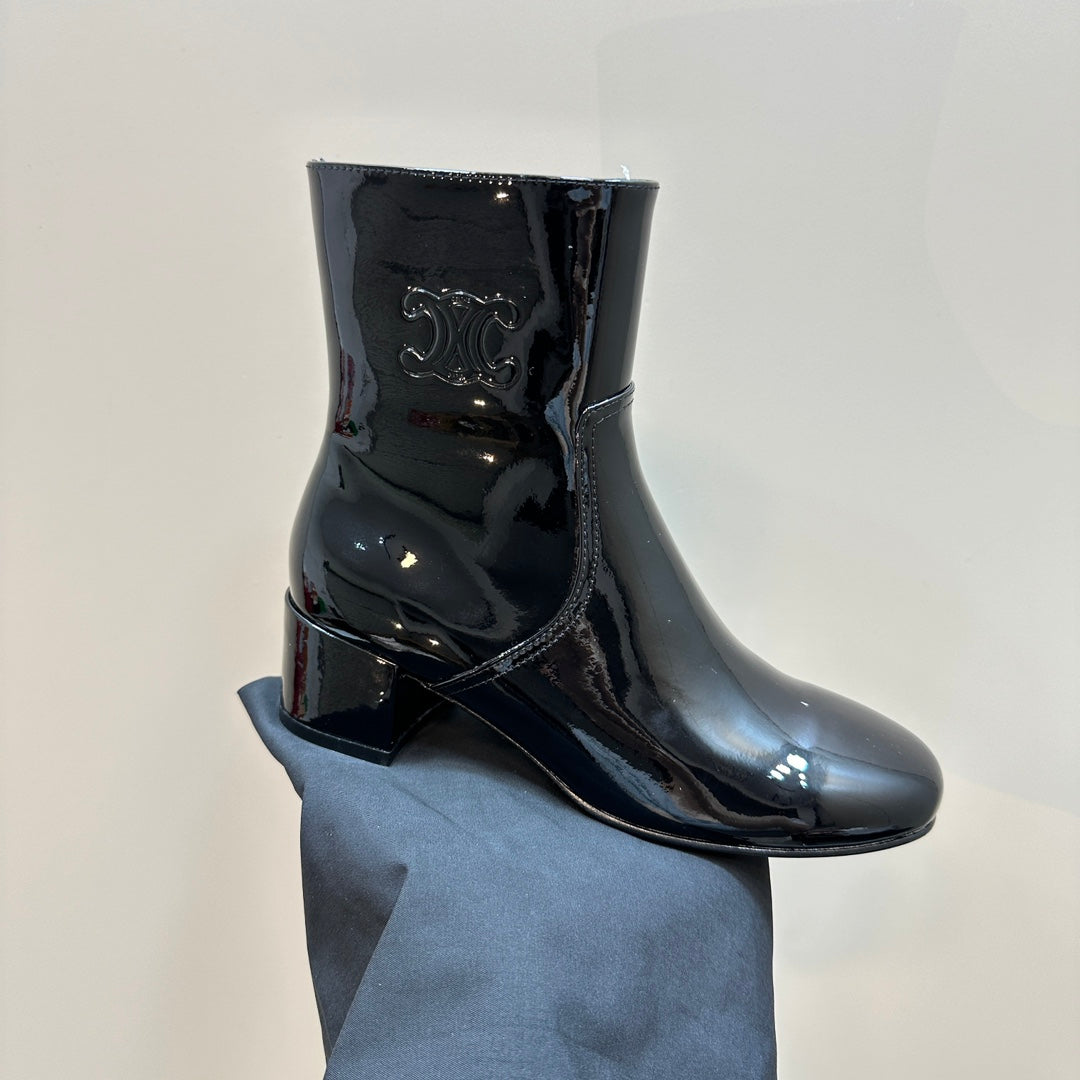 TRIPHOME CHUNKY HEEL BOOTS IN BLACK SHEEPSKIN - 35