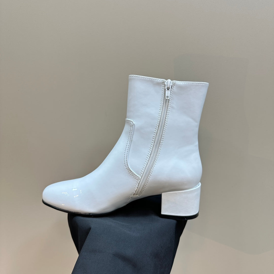TRIPHOME CHUNKY HEEL BOOTS IN WHITE SHEEPSKIN - 35