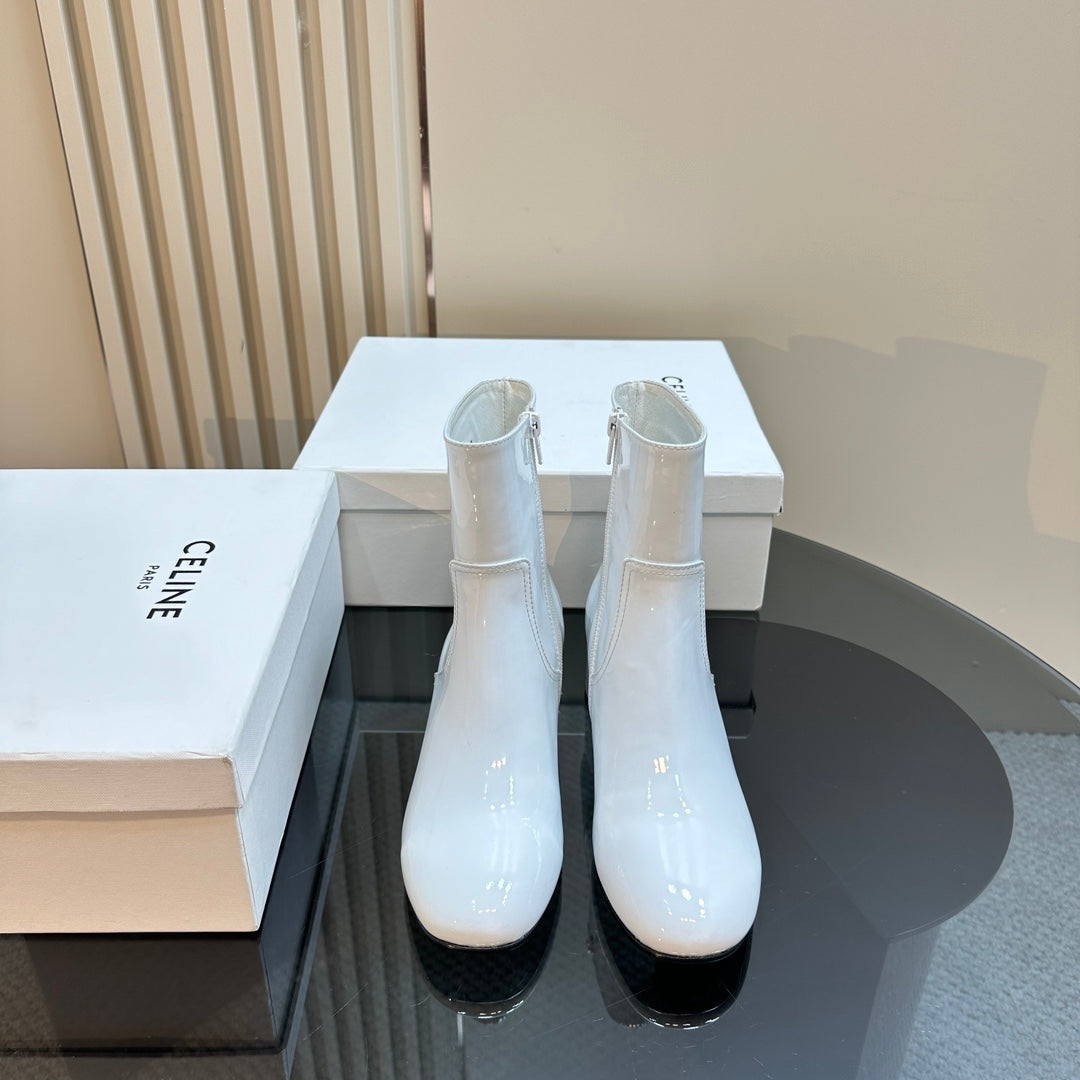 TRIPHOME CHUNKY HEEL BOOTS IN WHITE SHEEPSKIN - 35