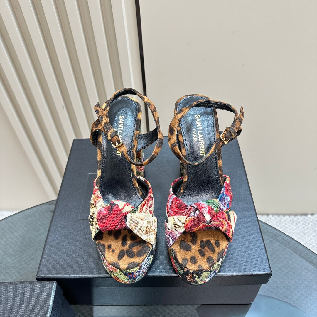 BIANCA PLATFORM SANDALS IN FLOWER PATTERN CANVAS - 35