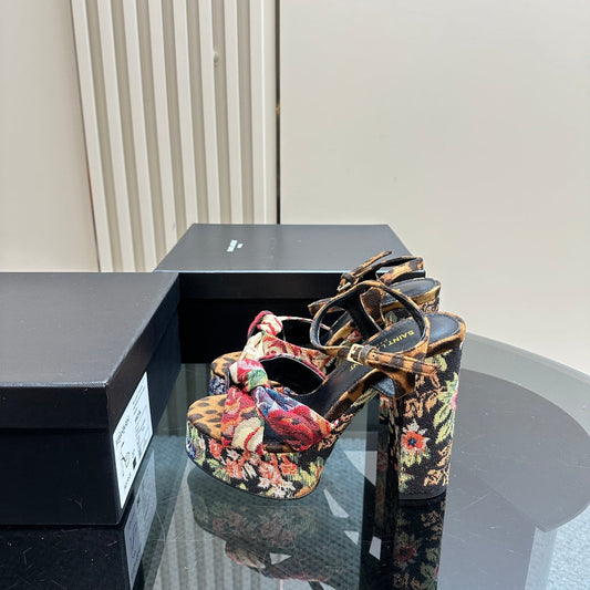 BIANCA PLATFORM SANDALS IN FLOWER PATTERN CANVAS - 35